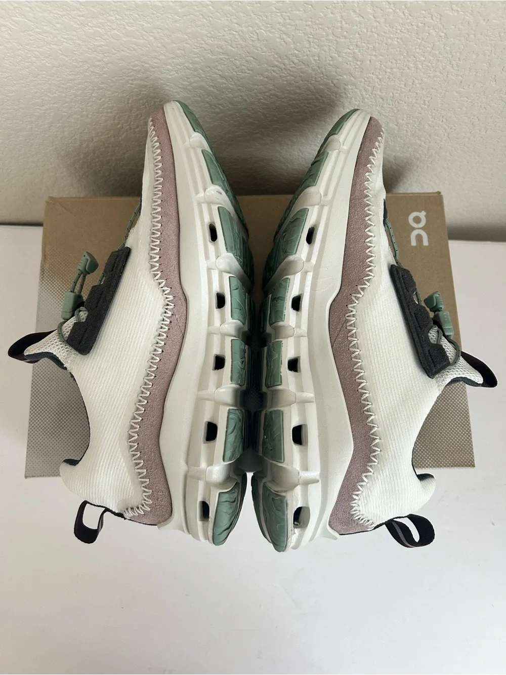 On Running women’s cloudaway Lace-Up Sneakers in White and Light Pink